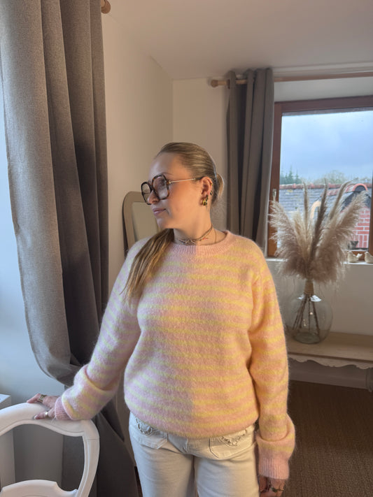 Pull rayé jaune et rose